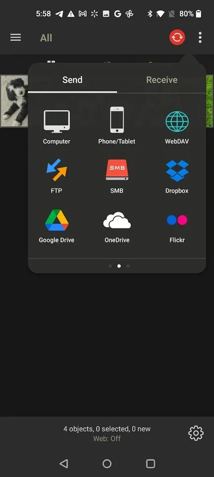 Transfering photos in PhotoSync Transfering photos in PhotoSync.