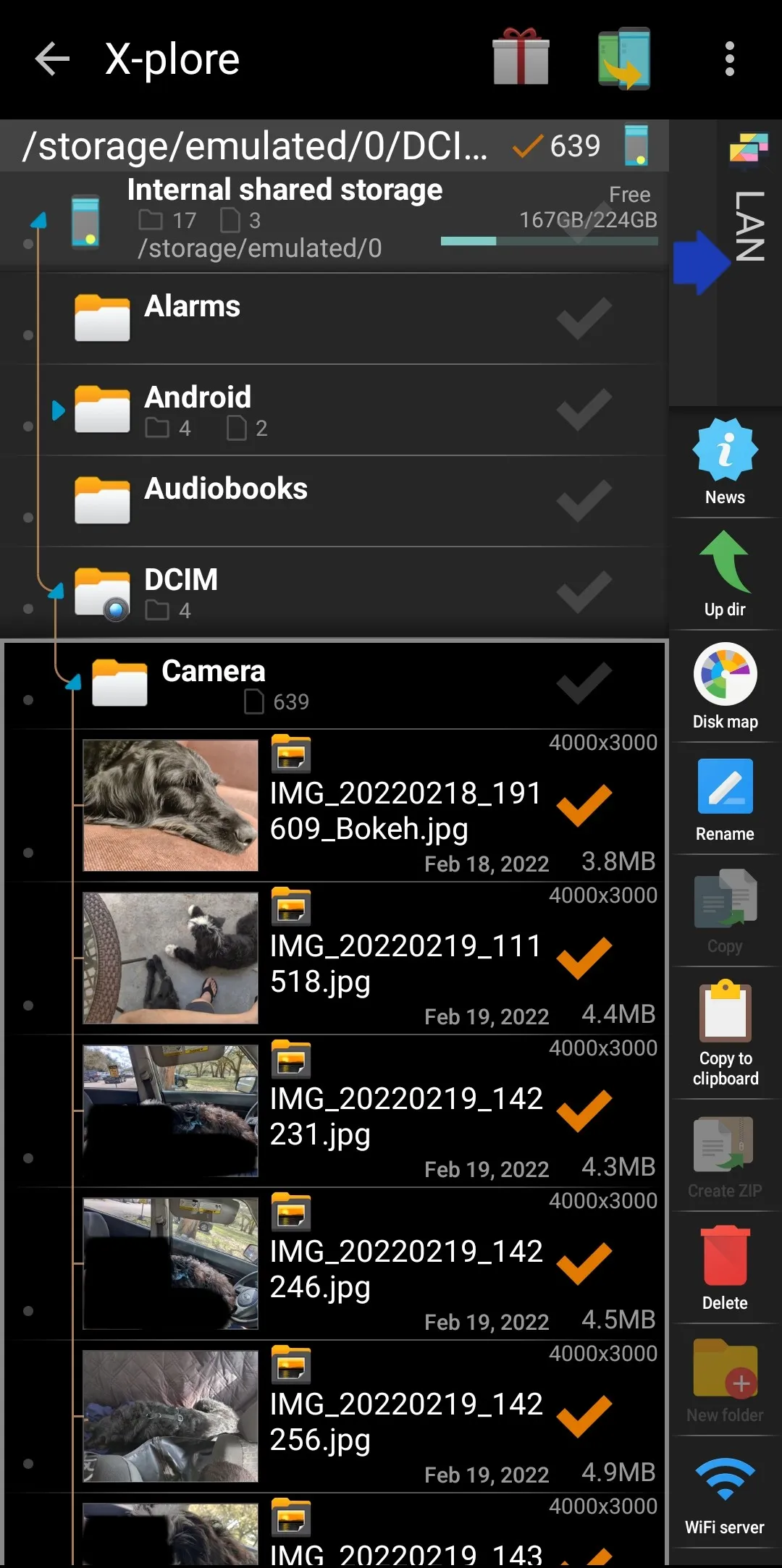 Selecting share folder to transfer files into in X-plore File Manager Selecting share folder to transfer files into in X-plore File Manager.